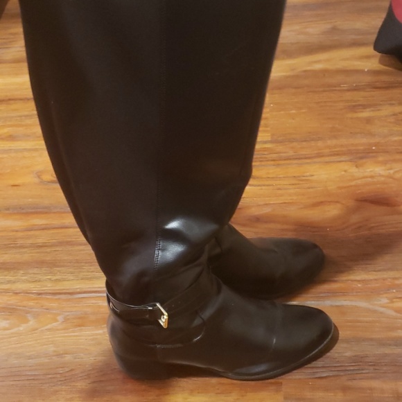 Black Boots - Picture 2 of 3